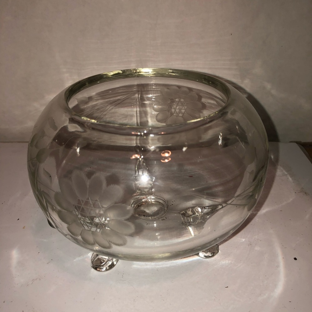 Vintage WJ Hughes cornflower pattern, 1950s, three foot bowl to display flowers.
